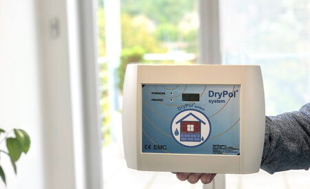 DryPol® umístěte do středu domu