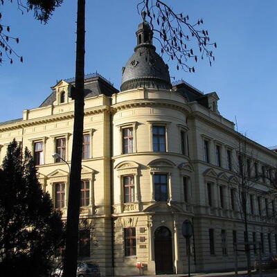 Izolace a vysušení vlhkého zdiva v Střední průmyslové škole stavební - Lipník nad Bečvou