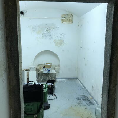 Asciugatura di murature umide mediante deumidificatore elettroosmotico