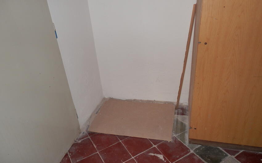 Renovation of primary school with Drypol moisture removal device - #3