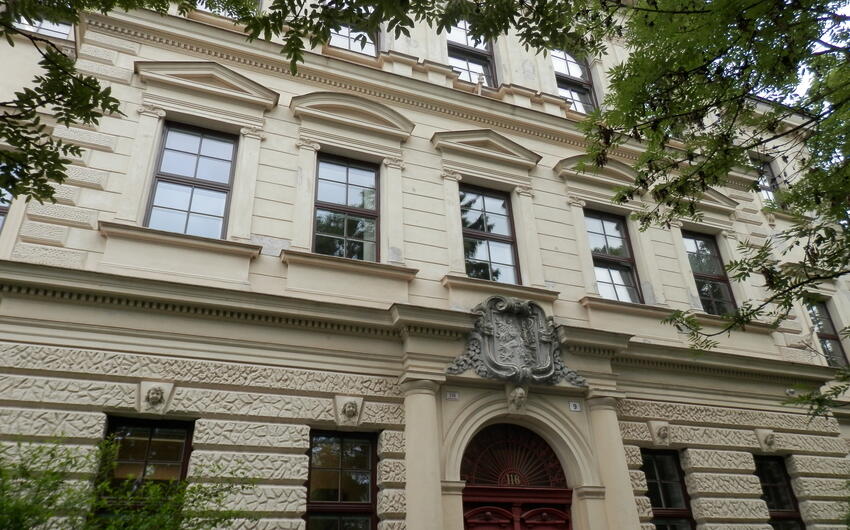 Removal of moisture and wet stains on the walls of a grammar school in Třebíč