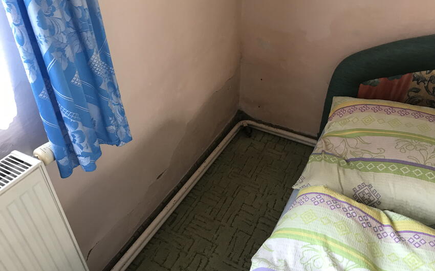 Trocknung von kapillar aufsteigender Feuchtigkeit in einem Einfamilienhaus in Dvůr Králové nad Labem - #2