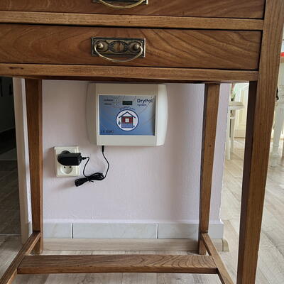 Electroosmotic drying of a family house in Poděbrady