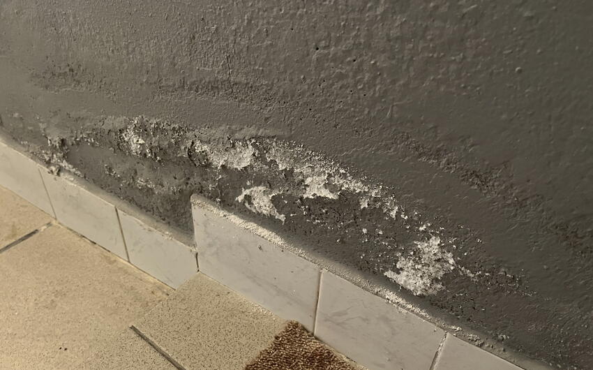 Drying out the basement was necessary for a house in Klatovy that was undercut. - #4