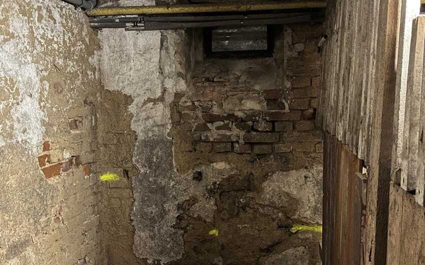 A Liberec asciughiamo l'umidità nella muratura nel seminterrato di un condominio - #5