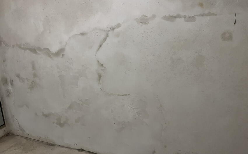 A Liberec asciughiamo l'umidità nella muratura nel seminterrato di un condominio - #9
