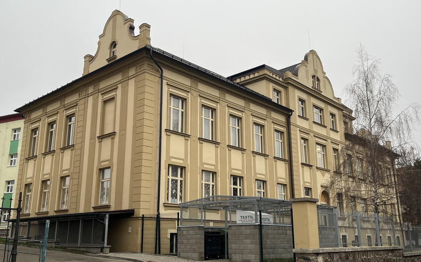 Stiamo asciugando l'edificio ZUŠ a Kadaň