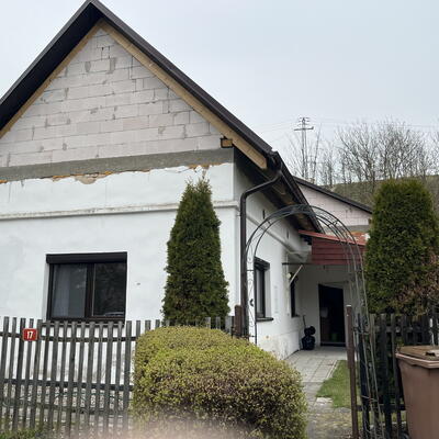 Wir trocknen ein sehr feuchtes Einfamilienhaus in Lukohořany