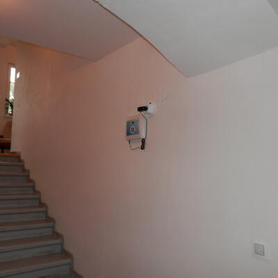 Deumidificazione ed asciugatura di un condominio comunale mediante elettroosmosi